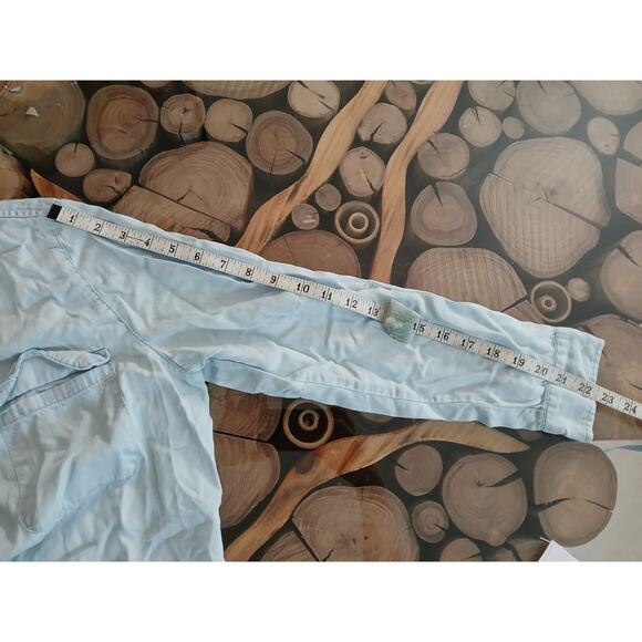 Chicos Long Sleeve Button Up Tencel Lyocell Lightwash Denim Chambray Shirt M - Picture 6 of 9